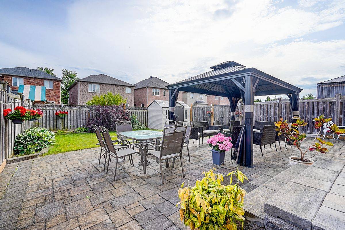 Markham, ON L6B 0B5,70 REGINALD LAMB CRES CRES