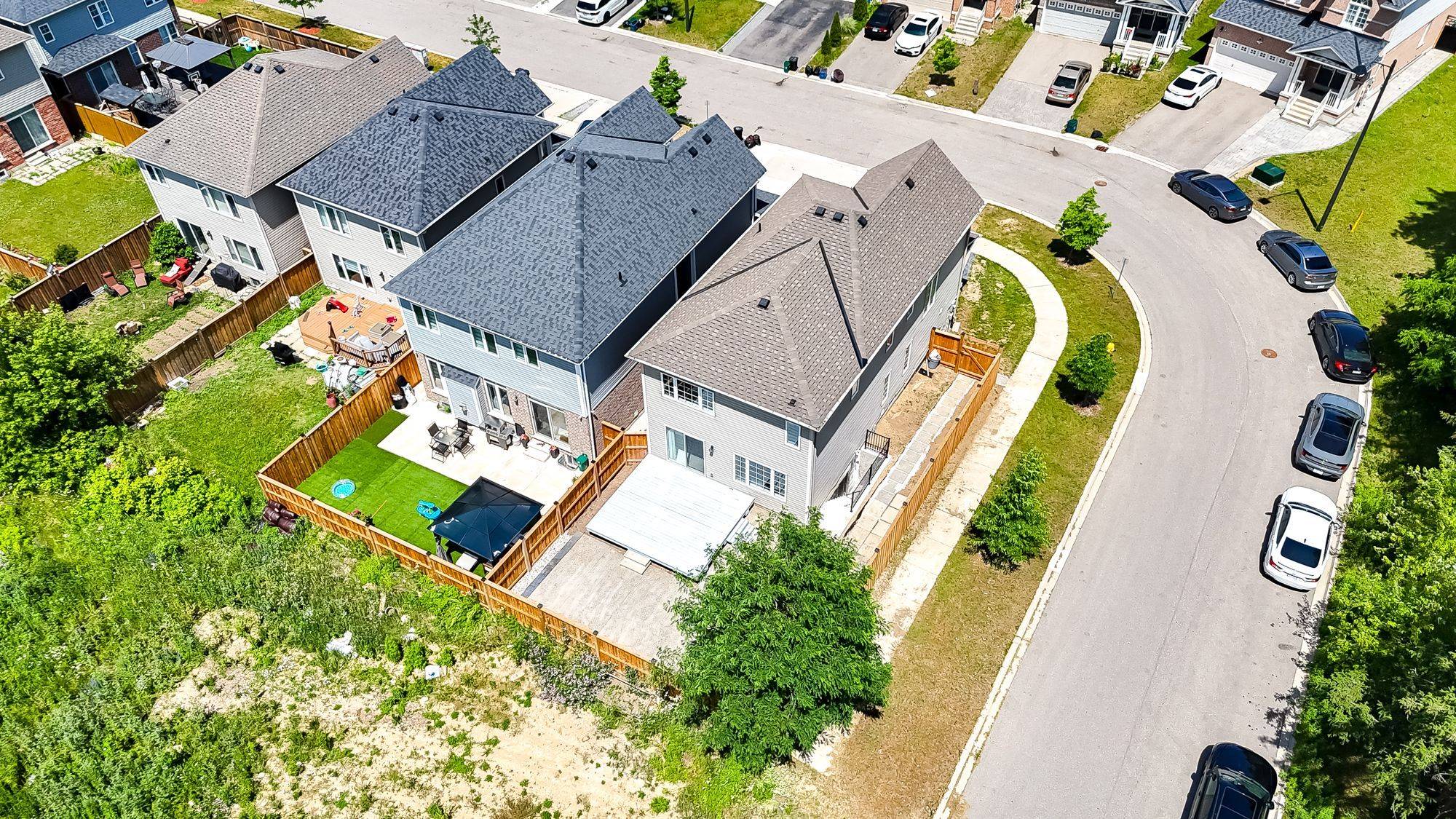 Cambridge, ON N3H 0B7,24 Plumridge CRES #BASEMENT