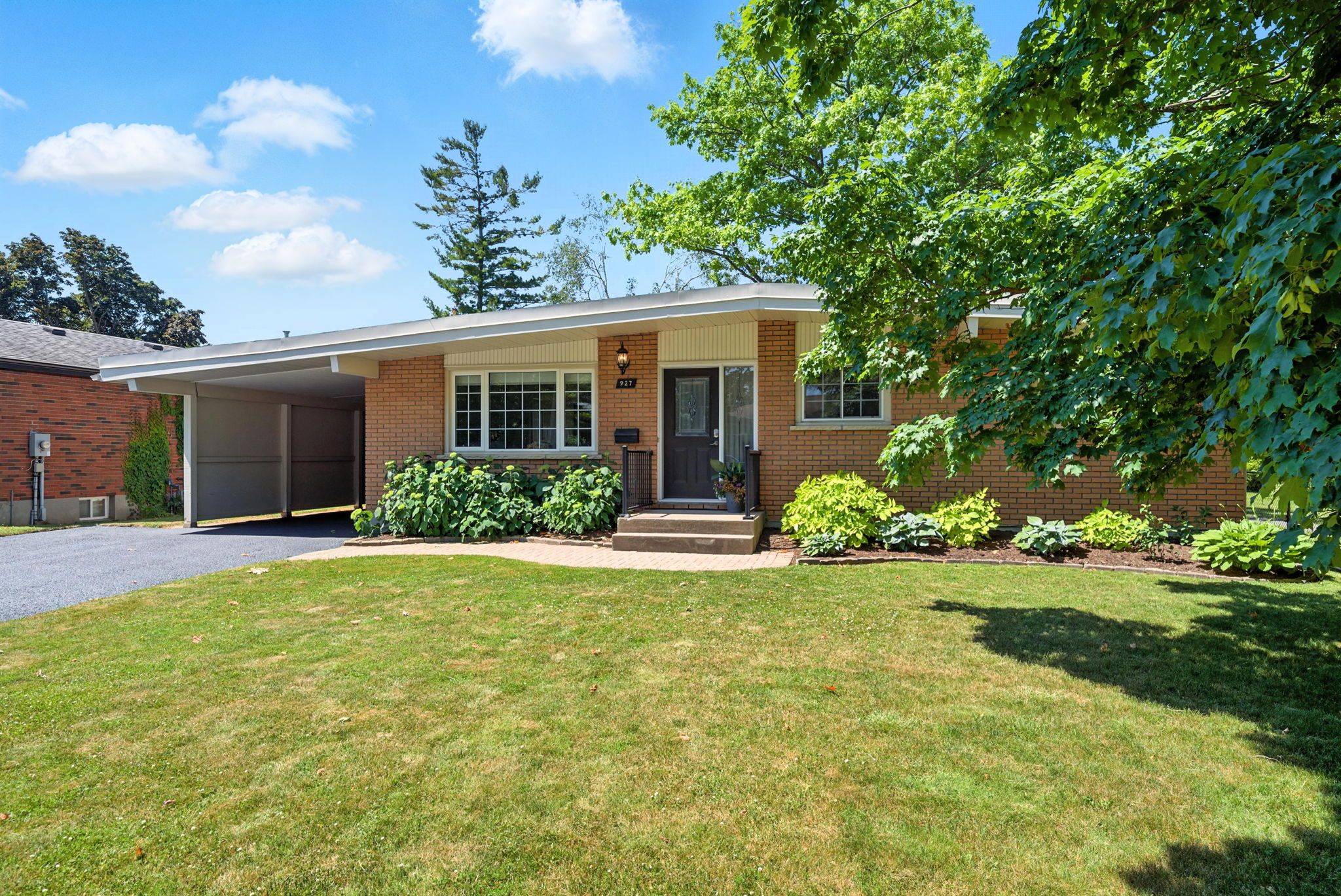 Peterborough North, ON K9H 6H7,927 Northminster AVE