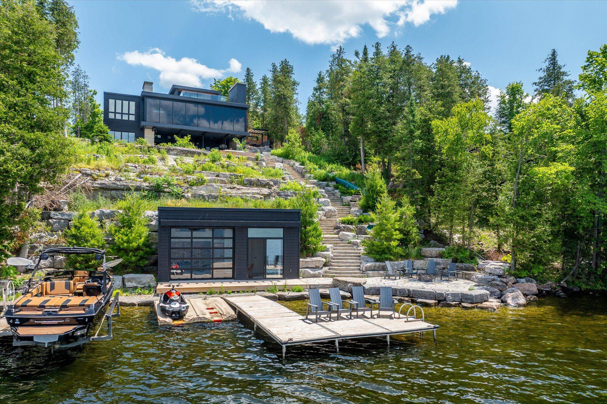Douro-dummer, ON K0L 2H0,910 Birchview RD