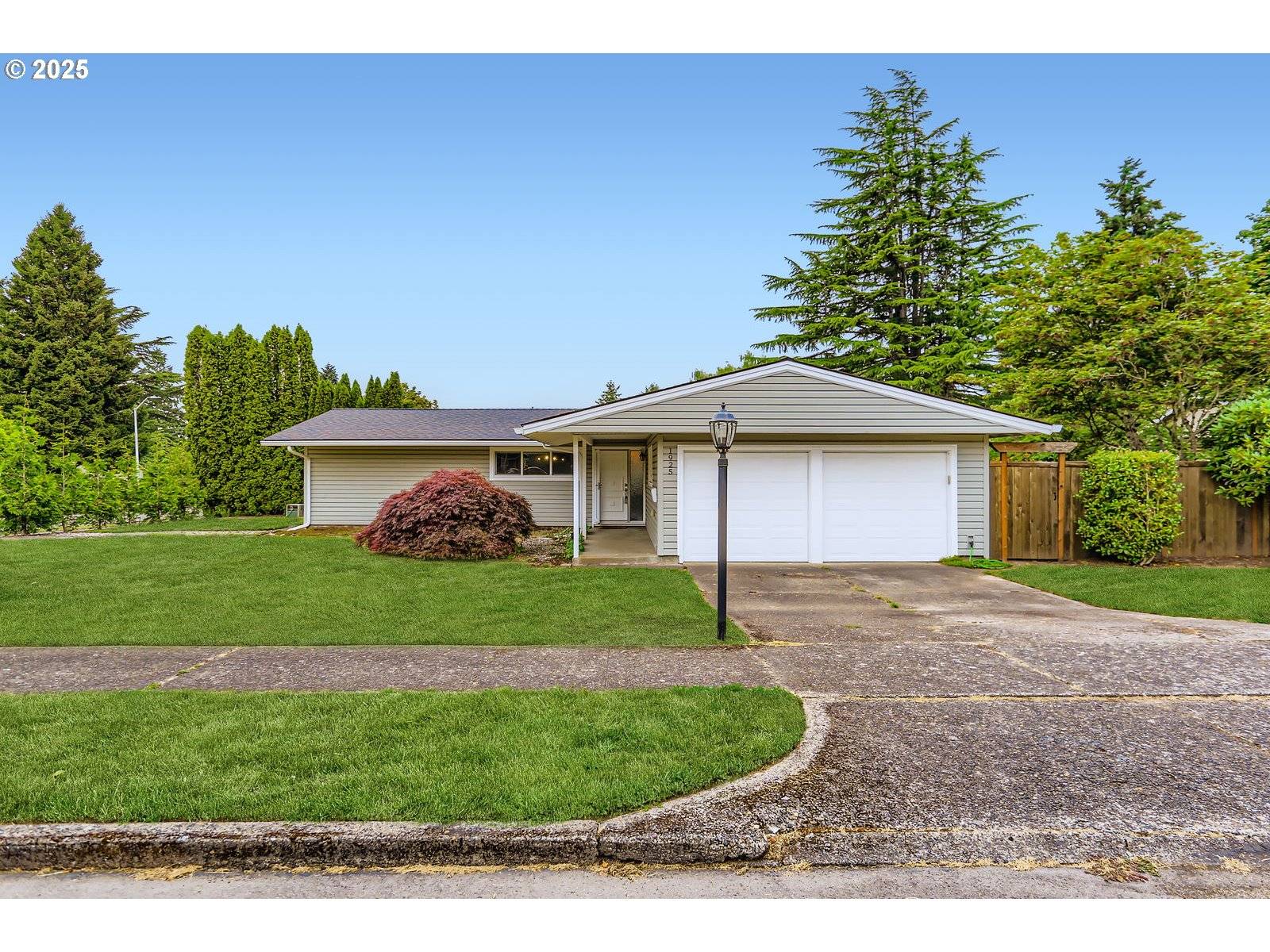 Portland, OR 97225,1925 SW KNOLLCREST DR