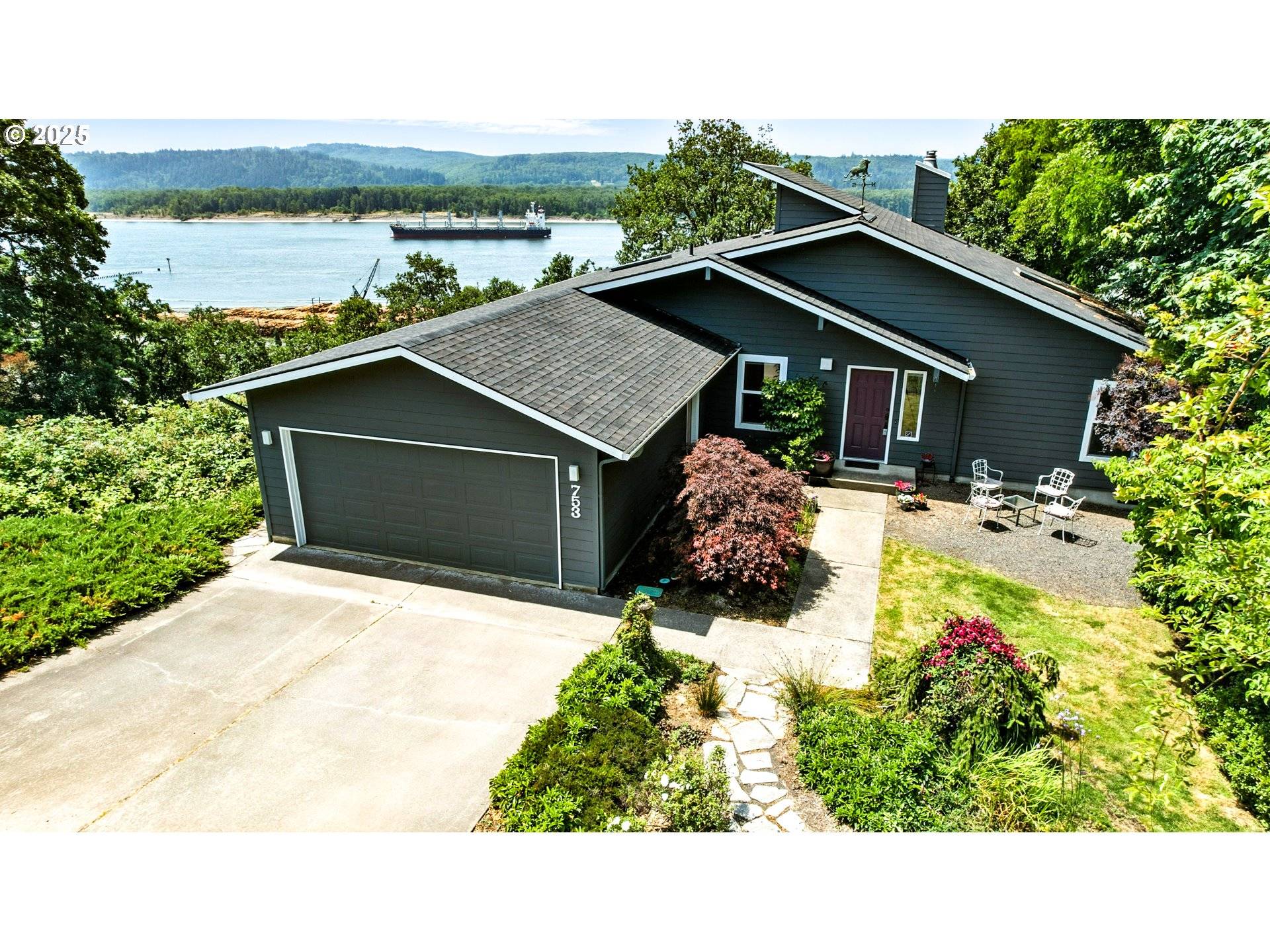 Kalama, WA 98625,753 N 2ND ST