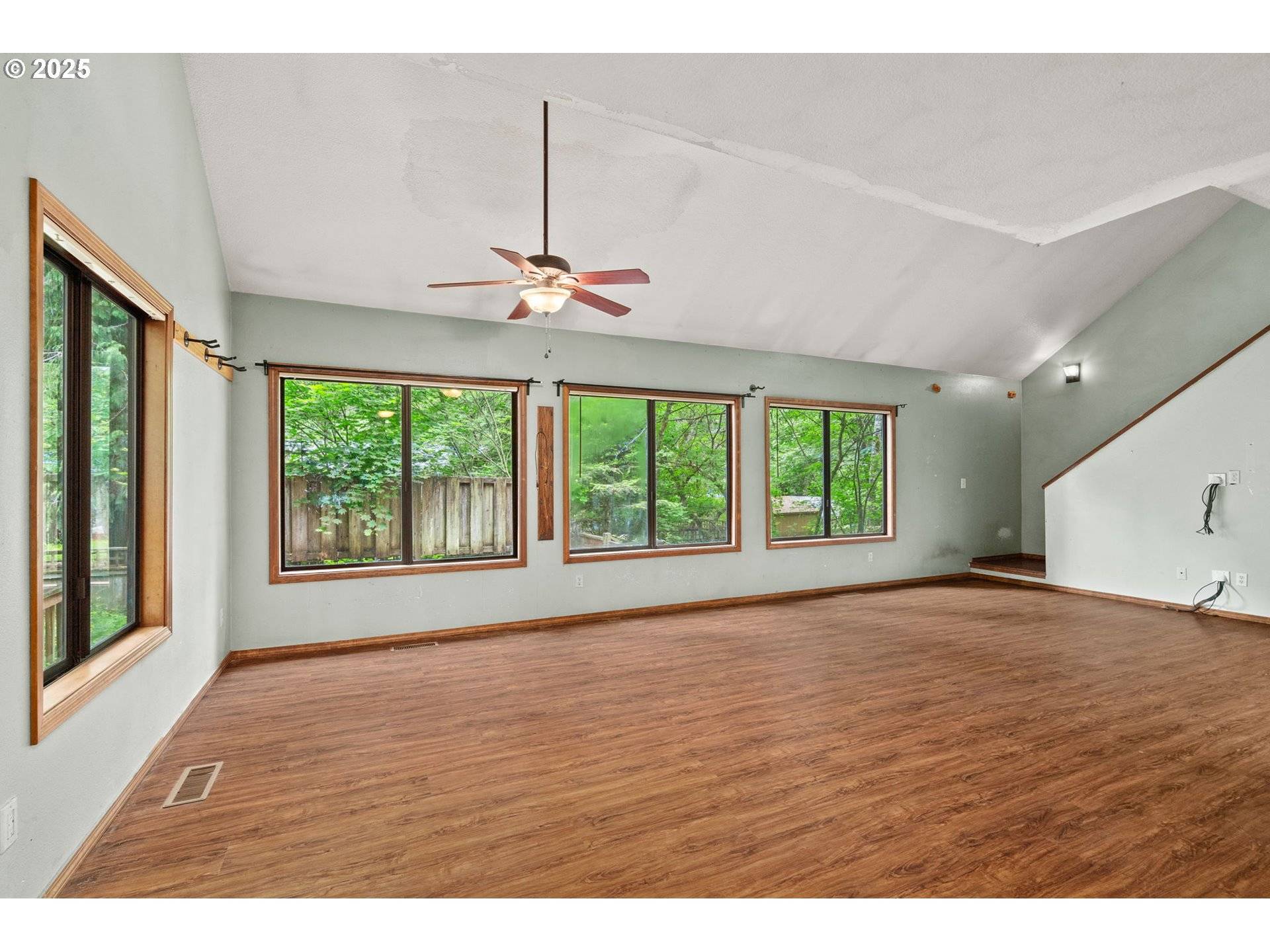 Rhododendron, OR 97049,64950 E PINE TREE WAY