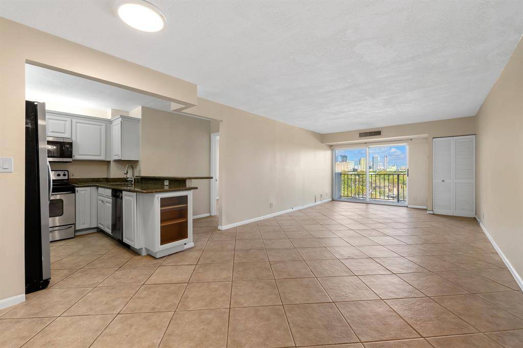 Fort Lauderdale, FL 33316,1625 SE 10th Ave #608