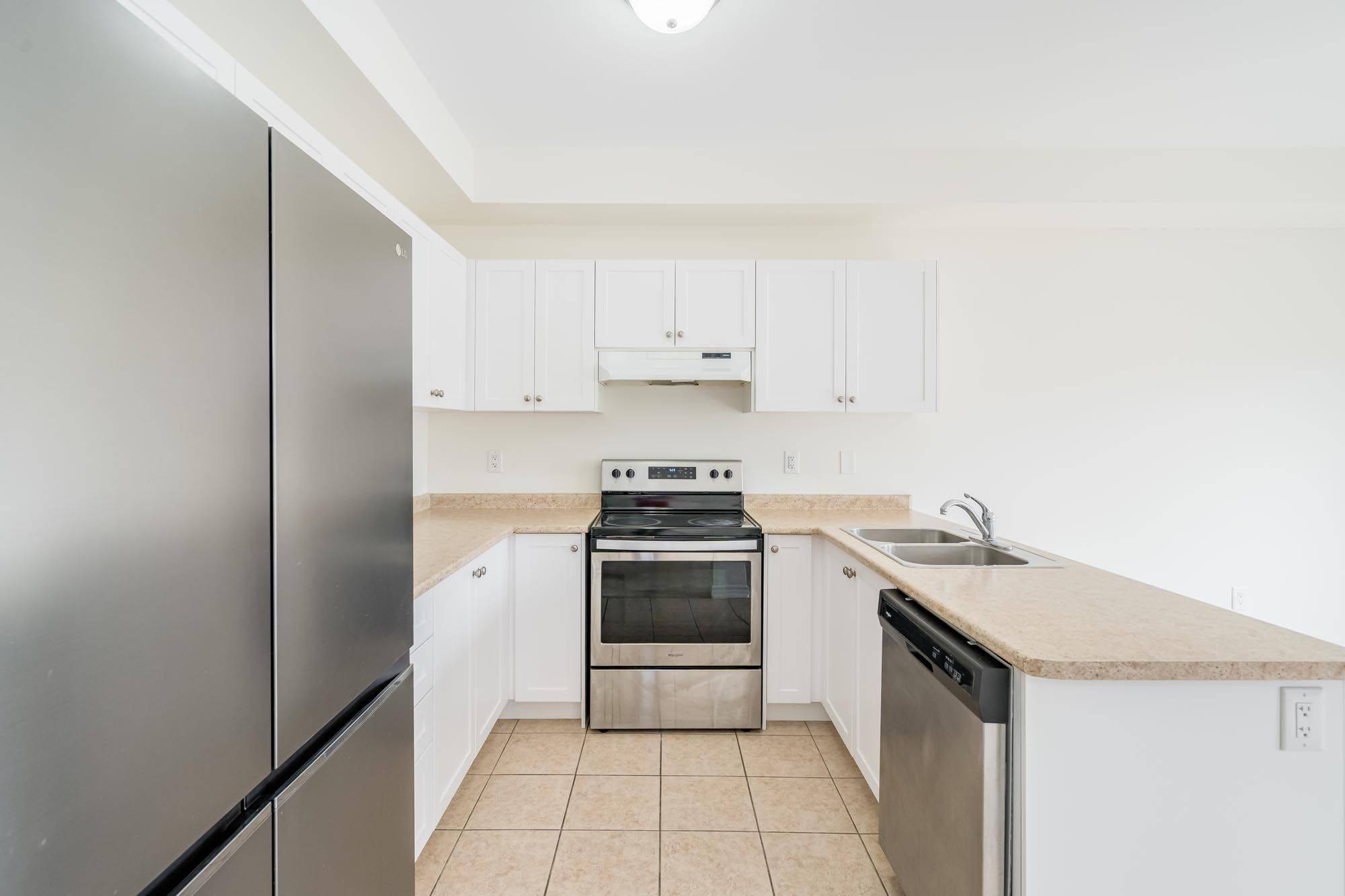 Orillia, ON L3V 8K7,210 Isabella DR