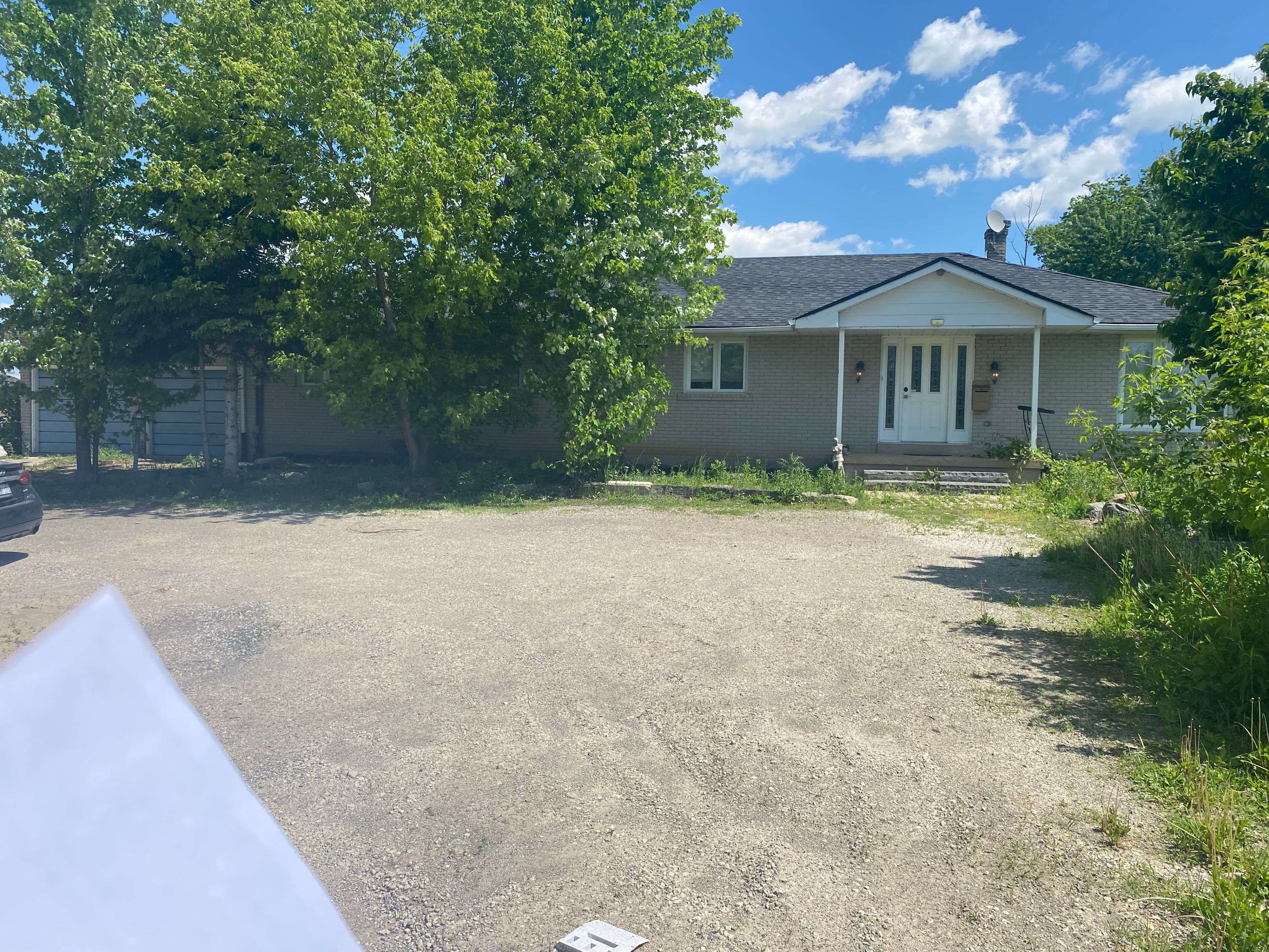 Halton Hills, ON L7G 4S5,10617* Trafalgar RD