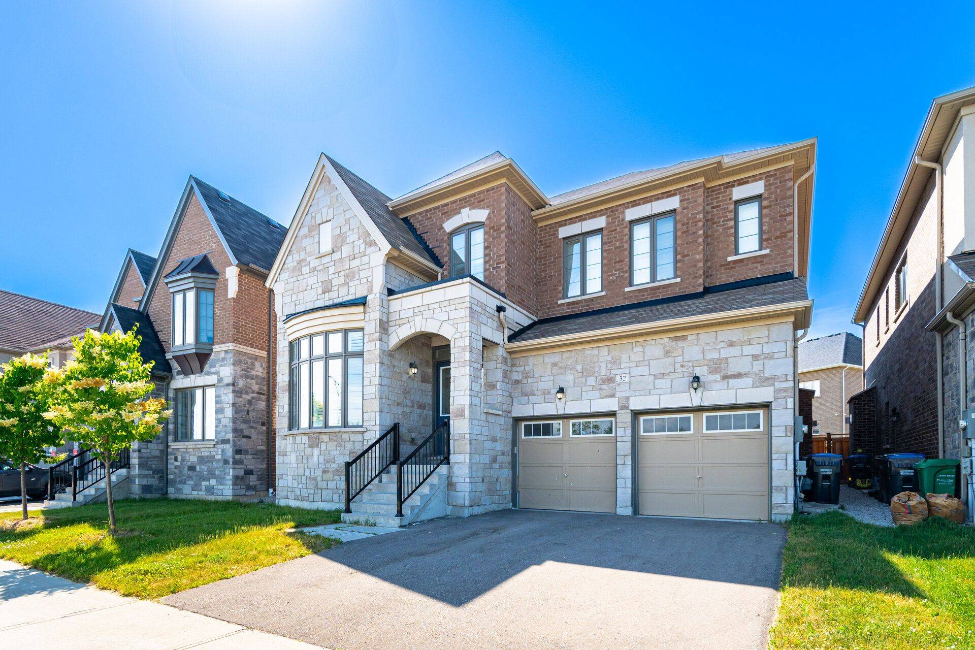 Caledon, ON L7C 4G4,32 Albert Spencer AVE