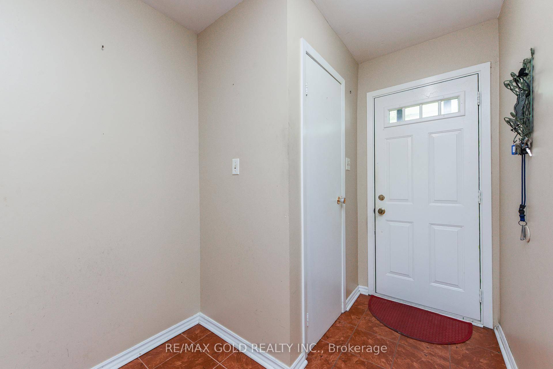 Brampton, ON L6S 1H9,29 Glenmore CRES