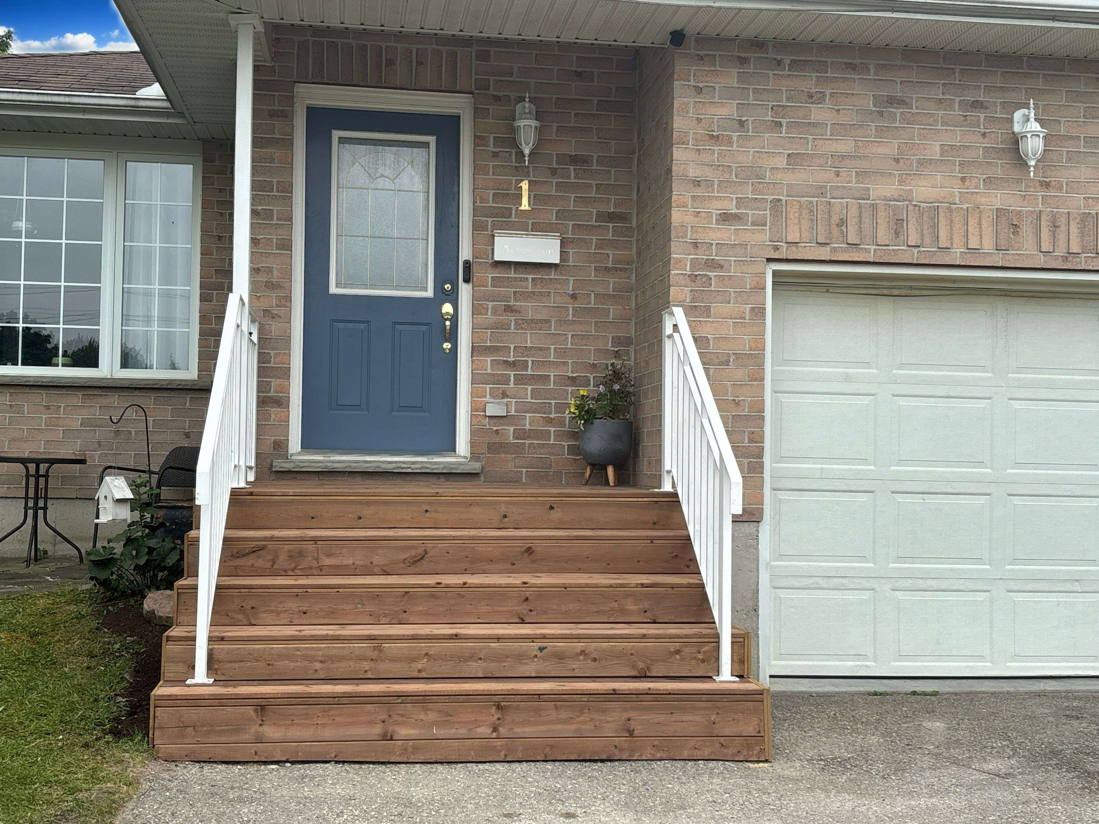 Ingersoll, ON N5C 4E9,1 Feltz DR