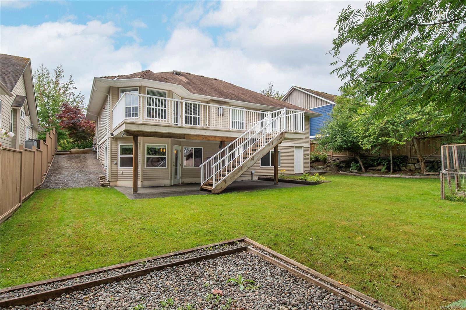 Campbell River, BC V9W 8H5,228 Maryland Rd