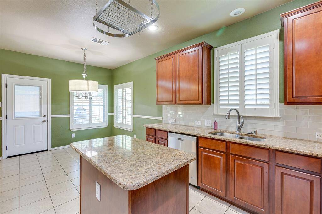 Rowlett, TX 75089,5913 Freestone Court