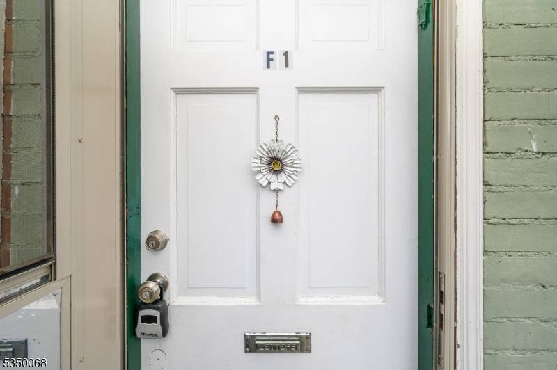 Roselle Boro, NJ 07203,594 Sherman Ave #F1