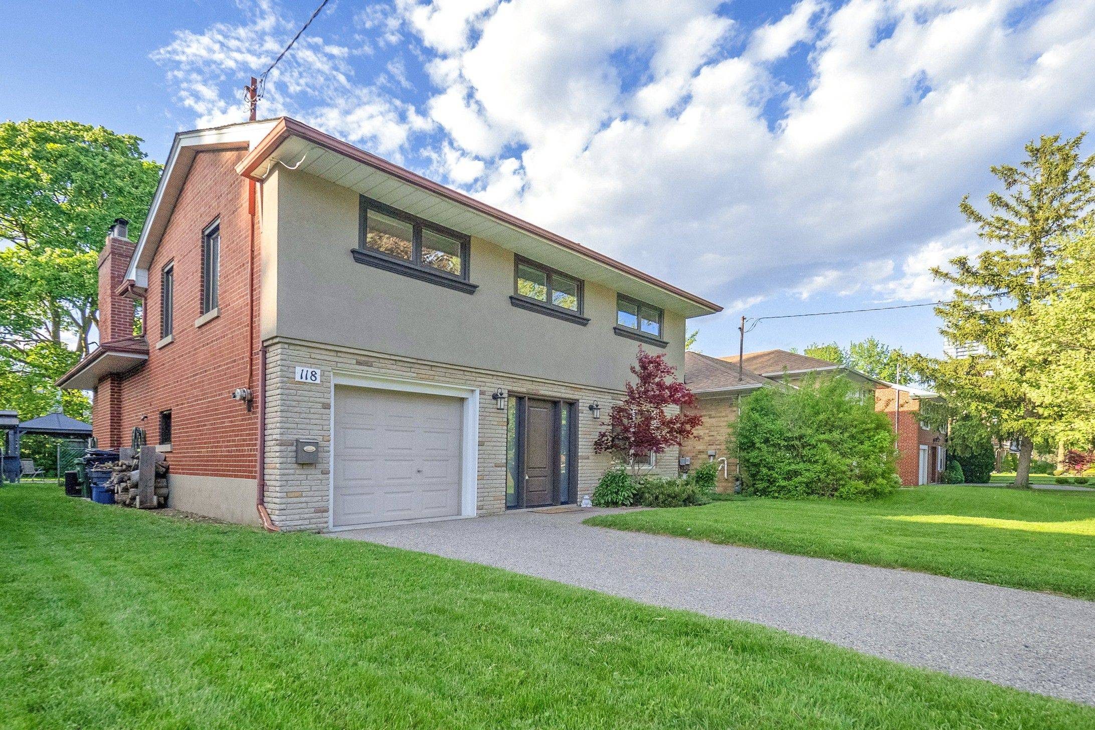Toronto C07, ON M2N 1X4,118 Betty Ann DR