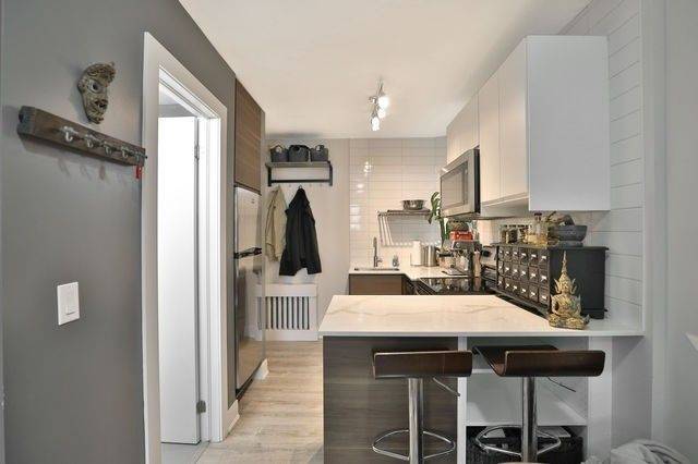 Toronto W06, ON M8V 2H8,112 Alder CRES #203