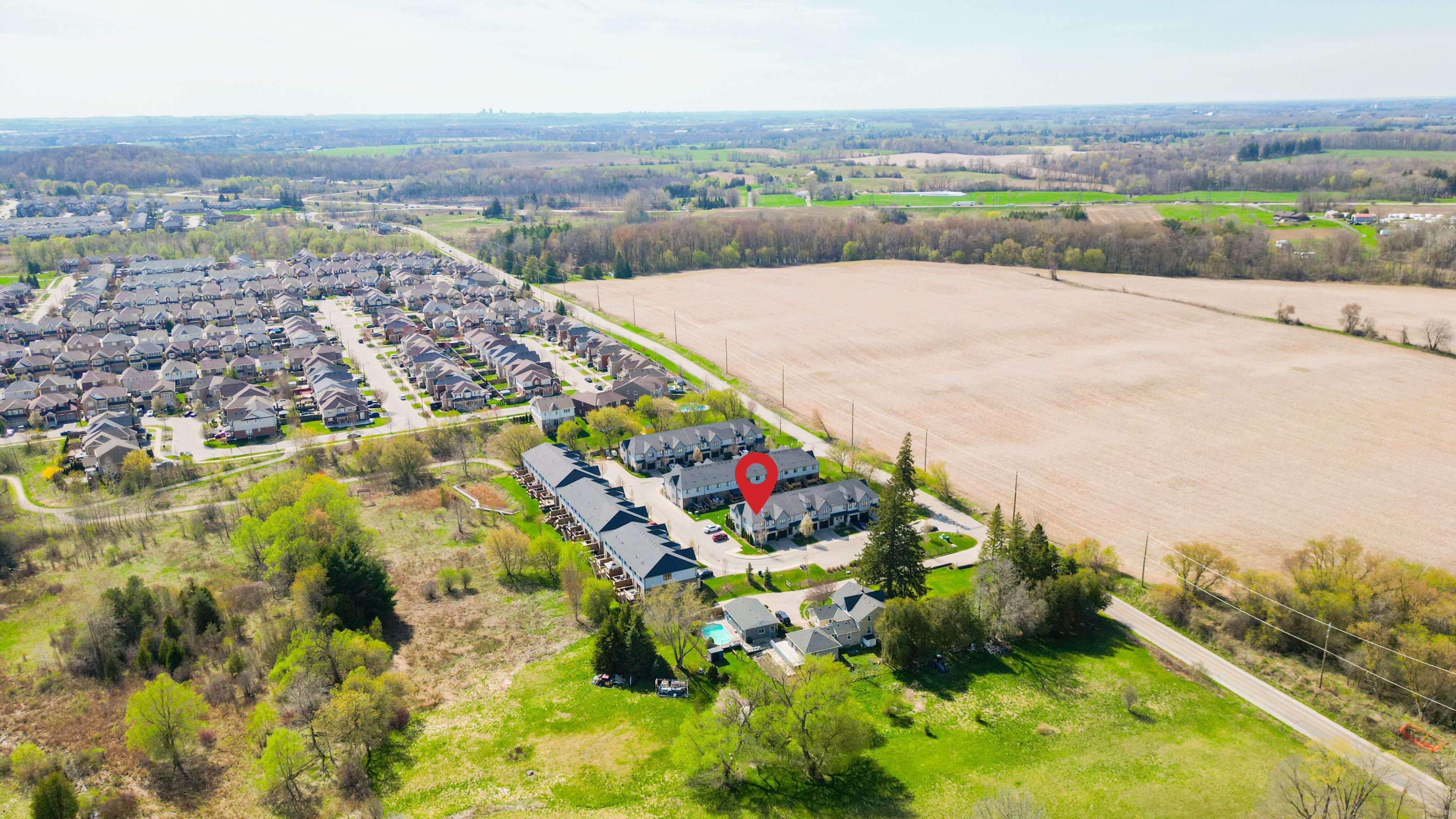 Cambridge, ON M3C 0G6,625 Blackbridge RD #6