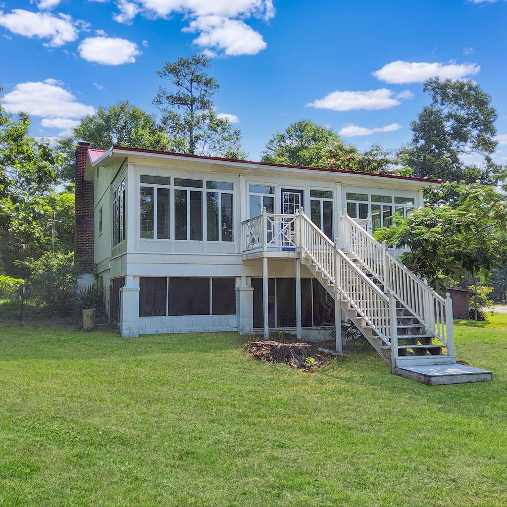 Summerton, SC 29148,1201 Crescent Street