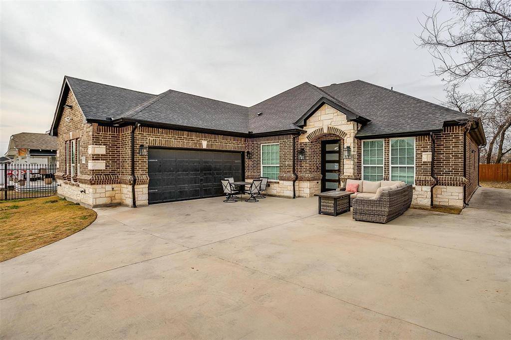 Fort Worth, TX 76179,6713 Bob Hanger Street
