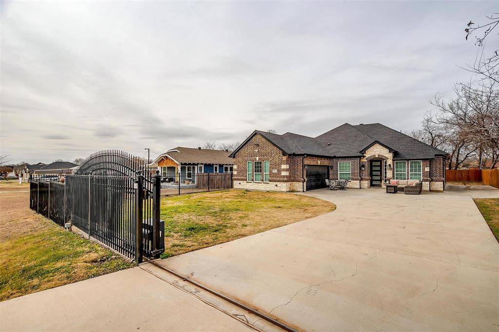 Fort Worth, TX 76179,6713 Bob Hanger Street