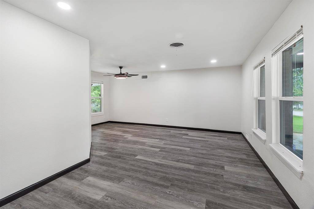 Hurst, TX 76053,224 Brown Trail
