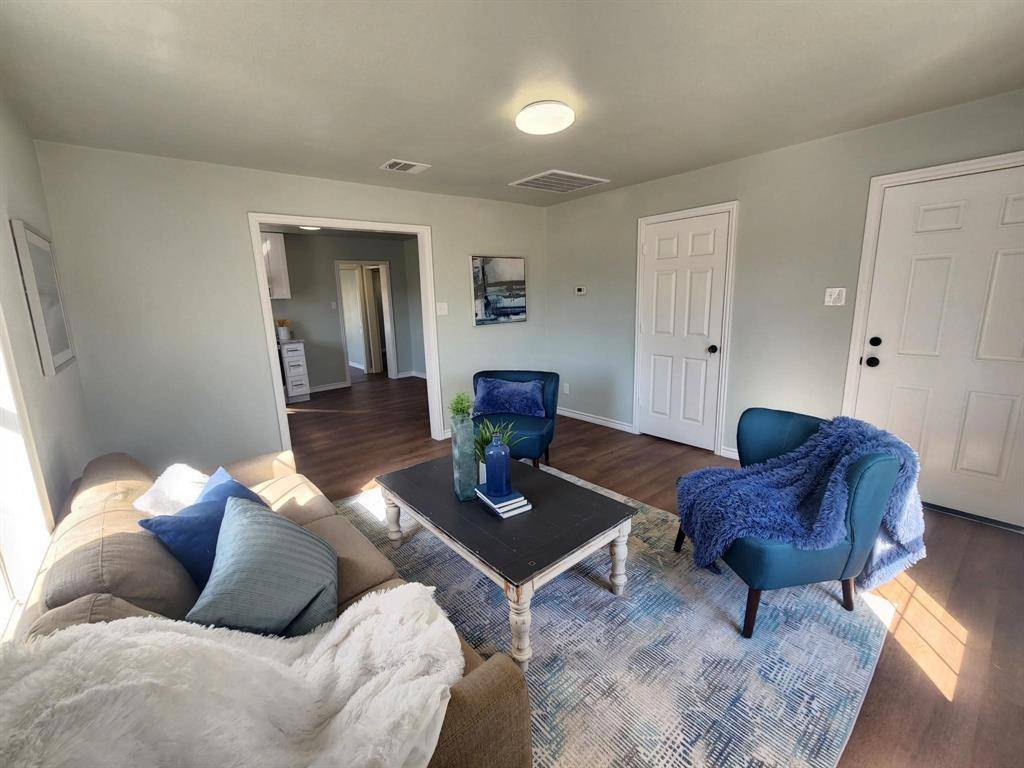 Denison, TX 75020,1217 W Nelson Street