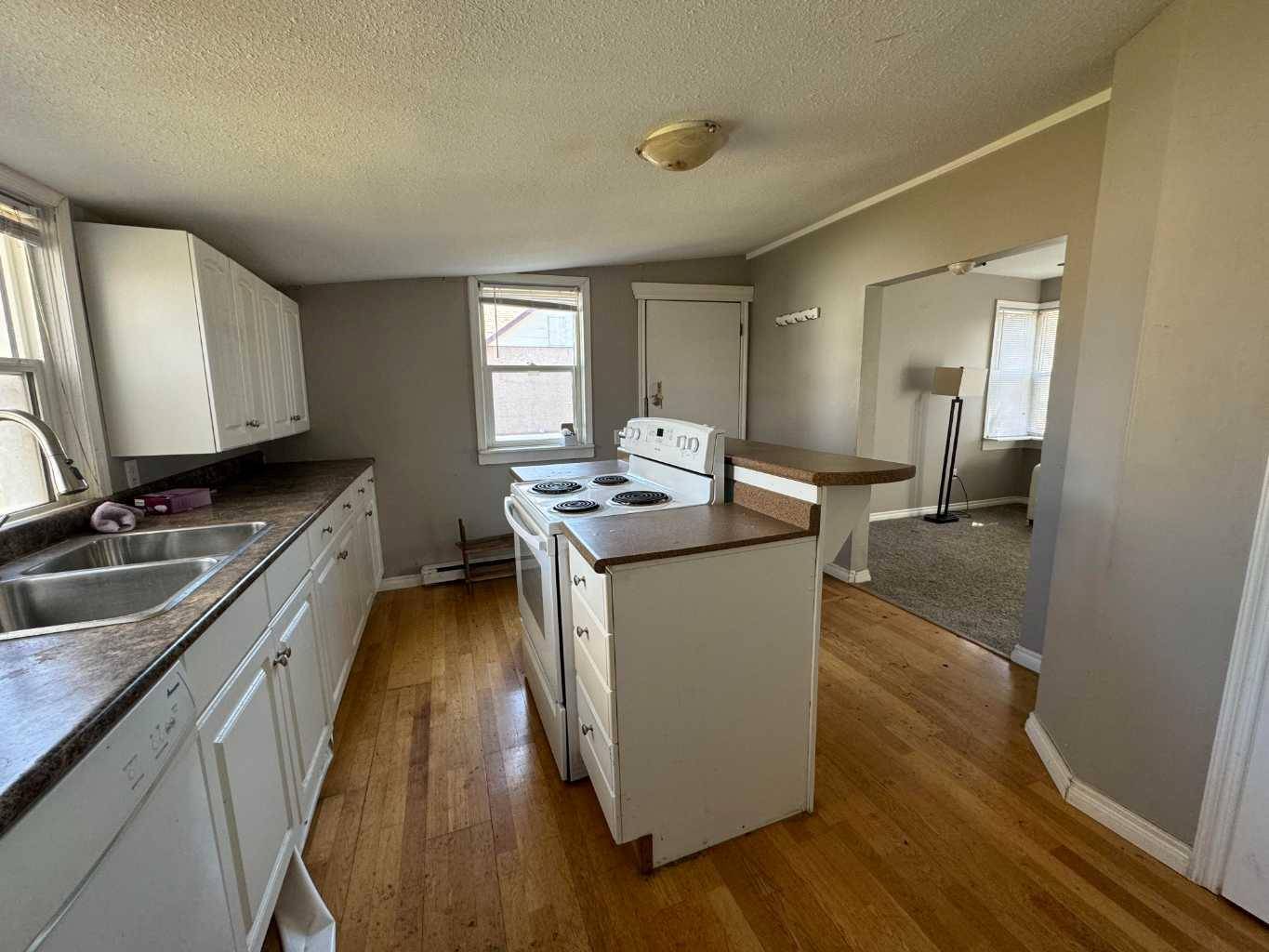 Lloydminster, SK S9V 0L5,4514 49 ST