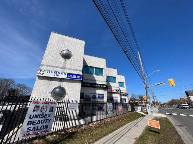Toronto W10, ON M9V 5H8,1625 Albion RD #206