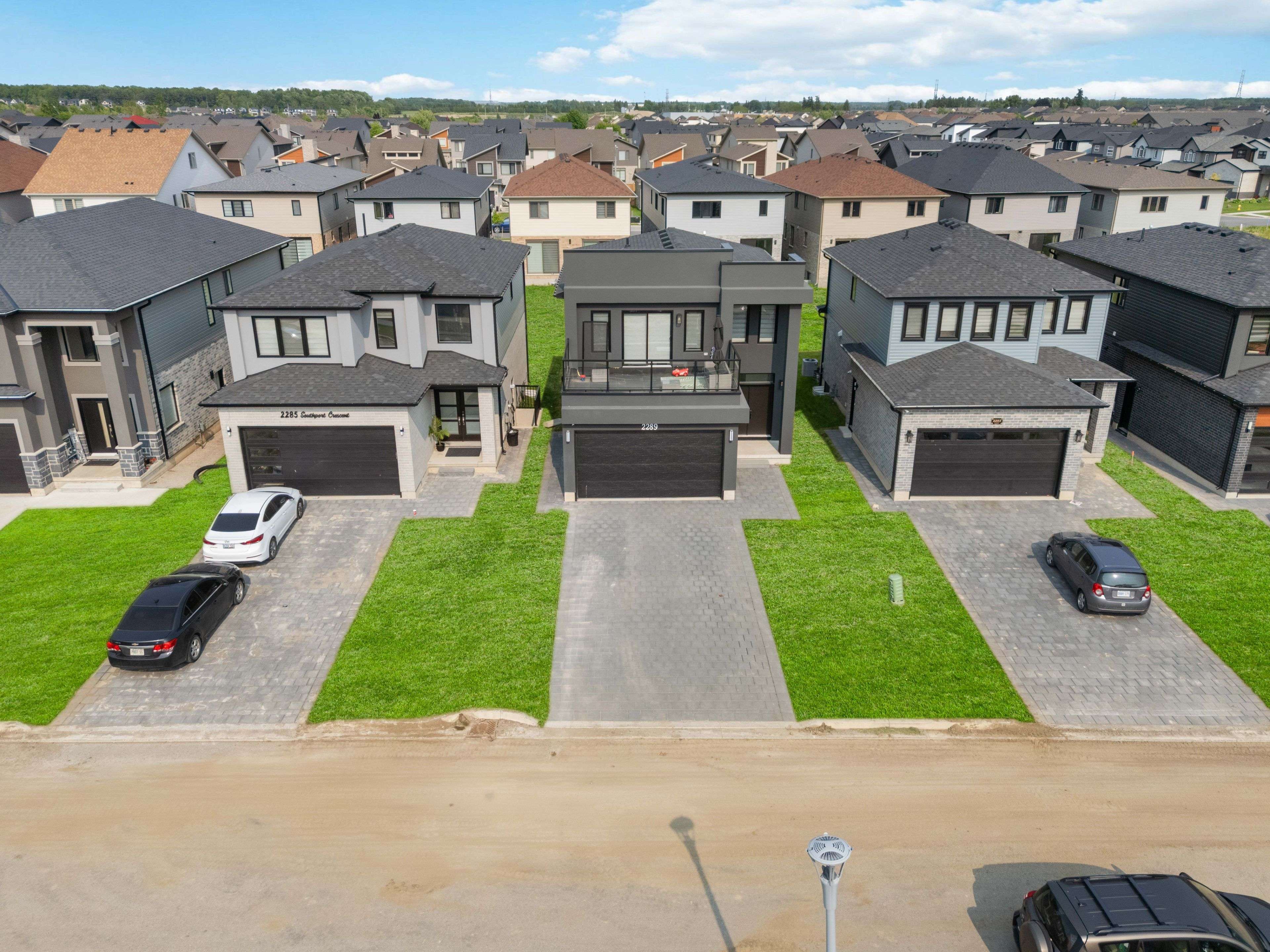 London South, ON N6M 0H9,2289 Southport Cres CRES