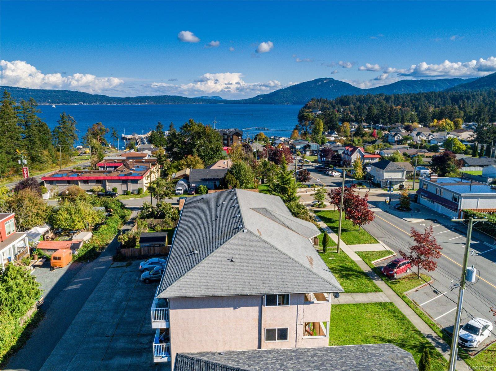 Crofton, BC V0R 1R0,1587 Joan Ave #1