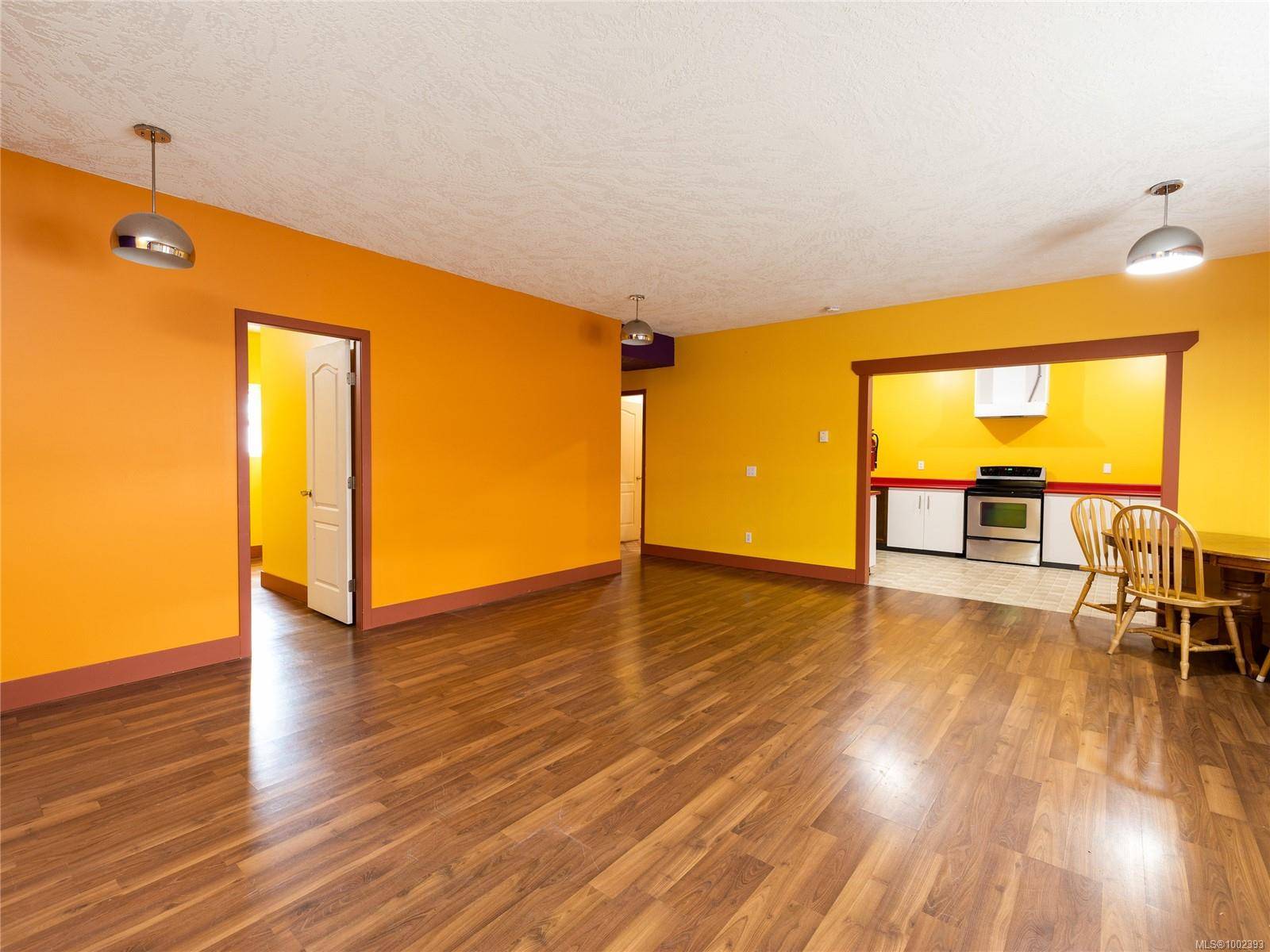 Crofton, BC V0R 1R0,1587 Joan Ave #1