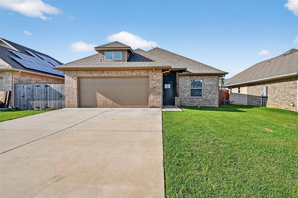 Pilot Point, TX 76258,515 W Broad Street