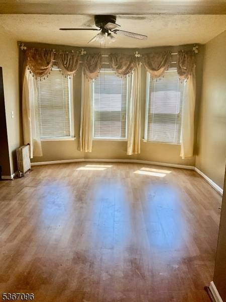 Paterson City, NJ 07504,442 E 30Th St