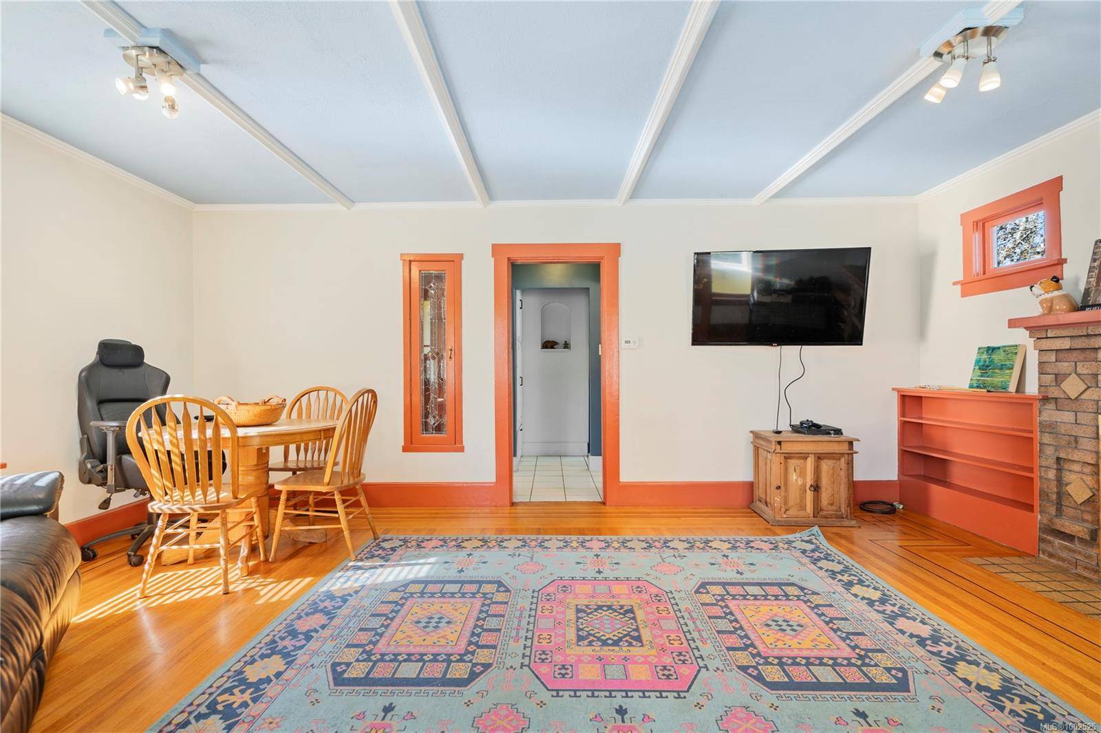 Saanich, BC V8Z 3V7,3228 Seaton St