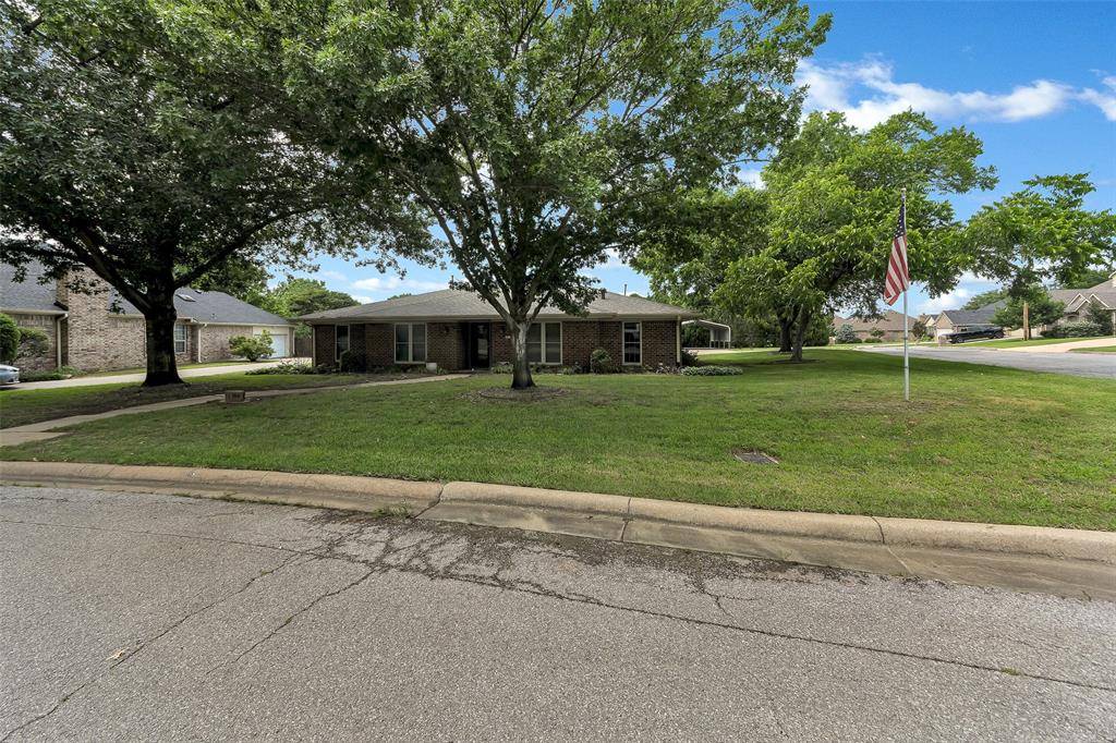 Sherman, TX 75092,1631 Idlewood Drive