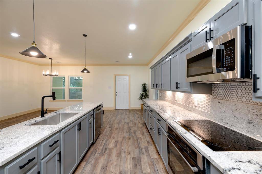 Fort Worth, TX 76112,2621 Canton Drive