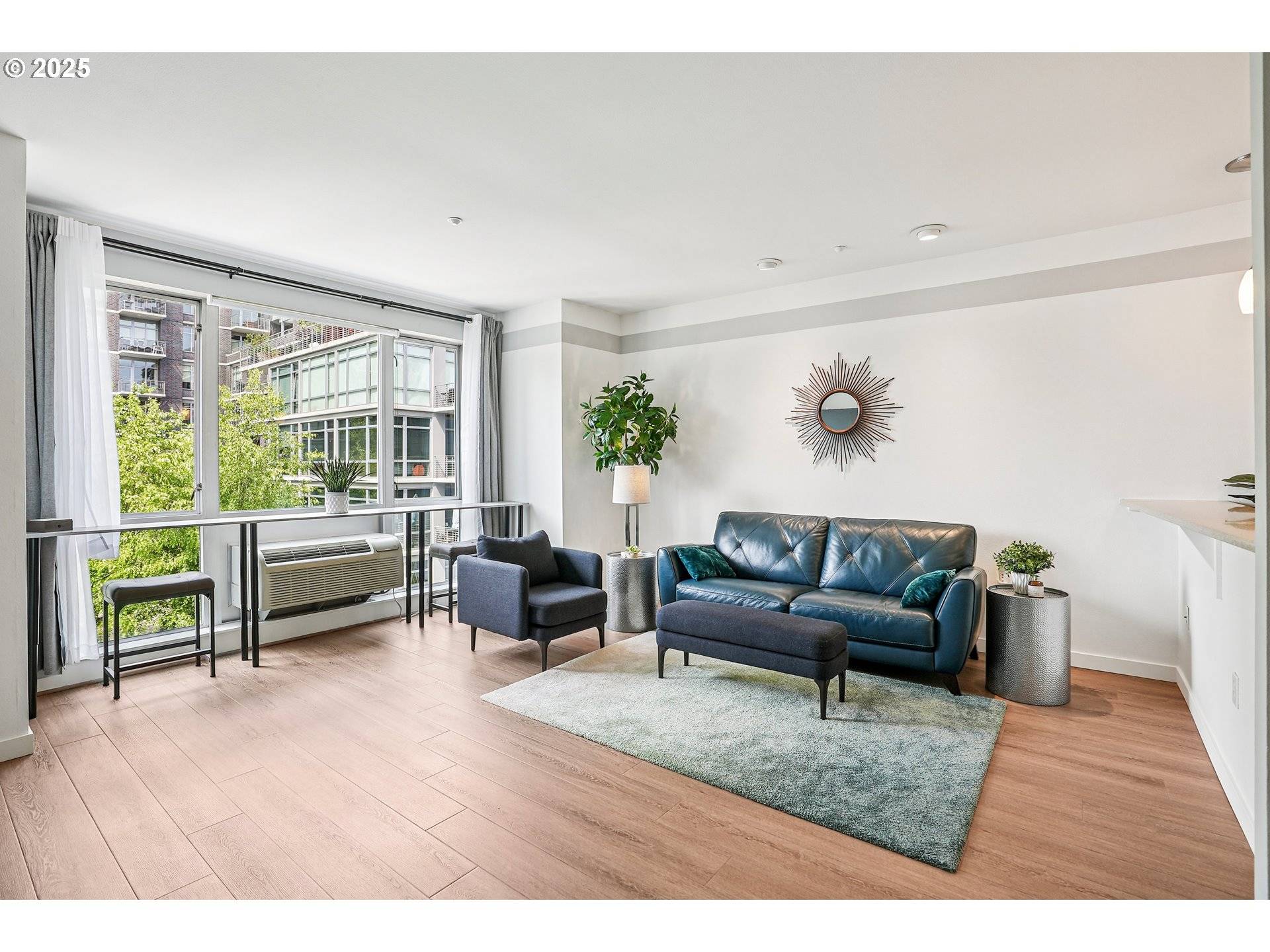 Portland, OR 97209,1125 NW 9TH AVE #427