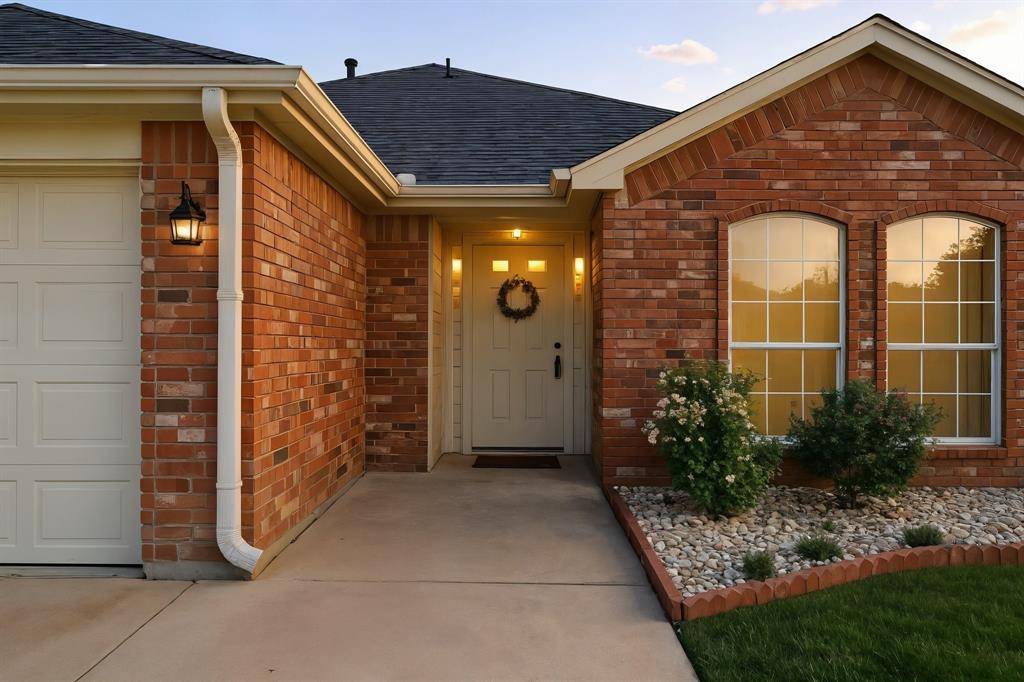 Fort Worth, TX 76120,848 Coppin Drive