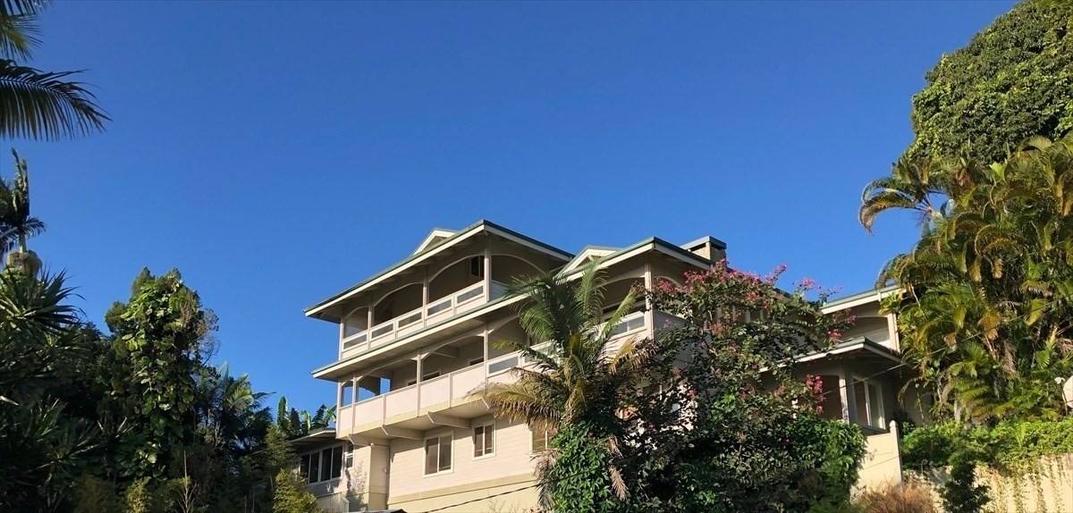 Hilo, HI 96720,2107 KAIWIKI RD