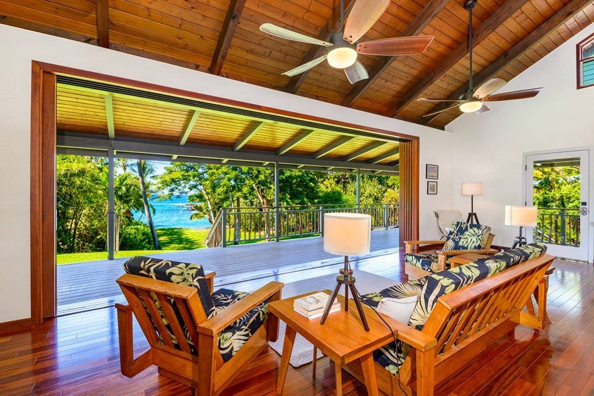 83-6018 KAHAULOA RD, Captain Cook, HI 96704