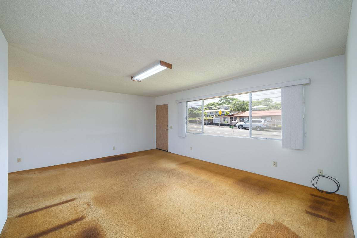 Hilo, HI 96720,39 KUHILANI ST