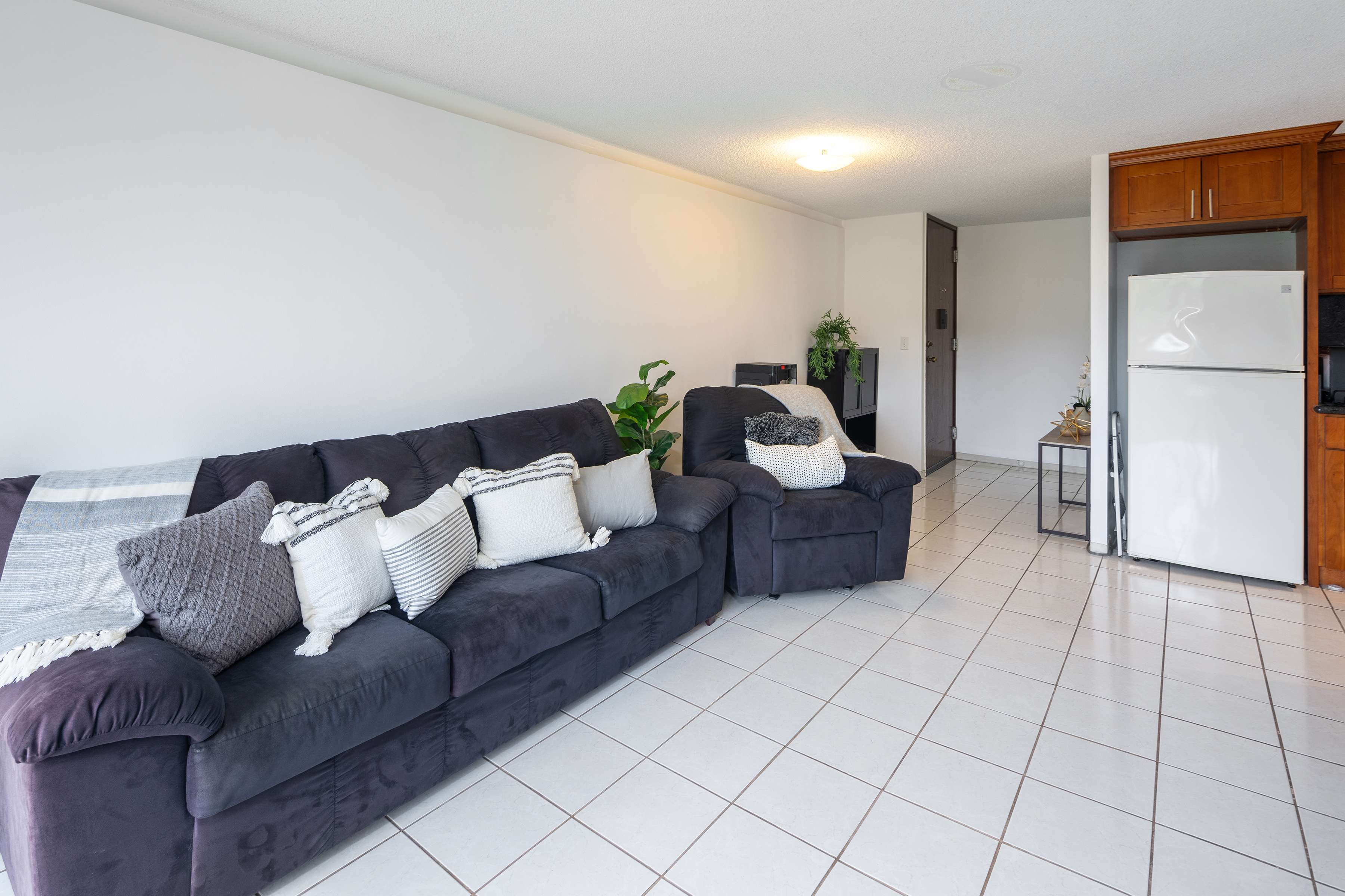 1720 HUNA ST #B508, Honolulu, HI 96817