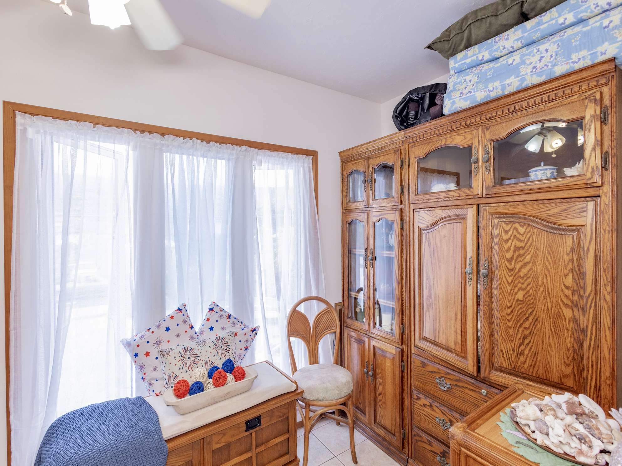 Kailua-kona, HI 96740,75-6124 ALII DR #208