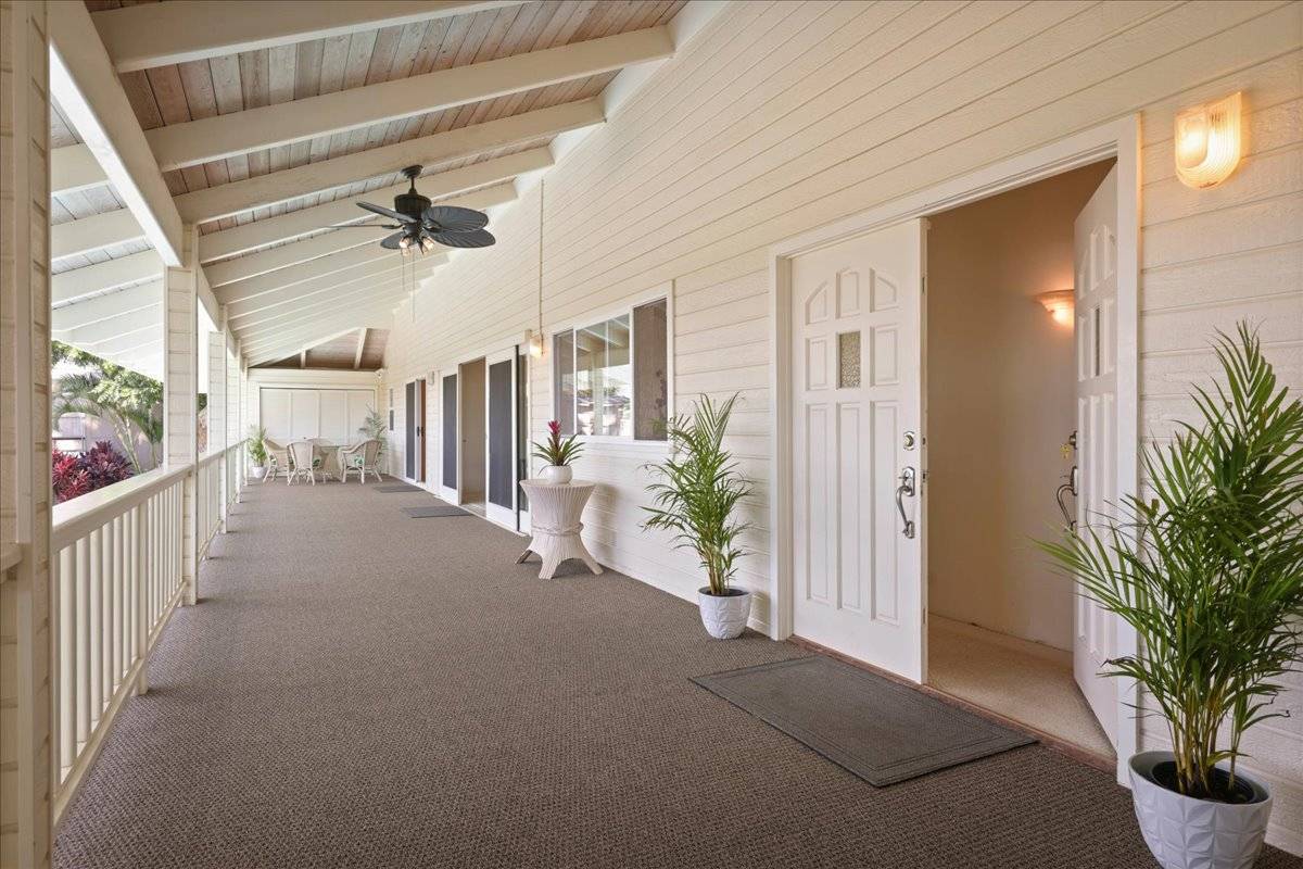 Kailua-kona, HI 96740,75-389 HOENE ST
