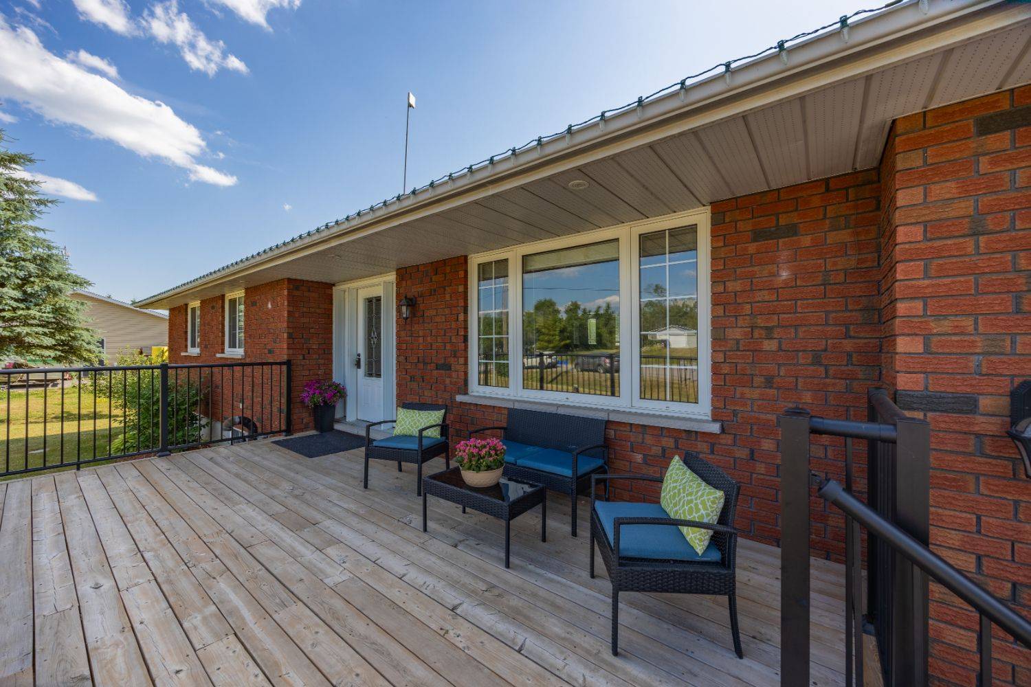 Otonabee-south Monaghan, ON K0L 1B0,922 Bensfort HTS