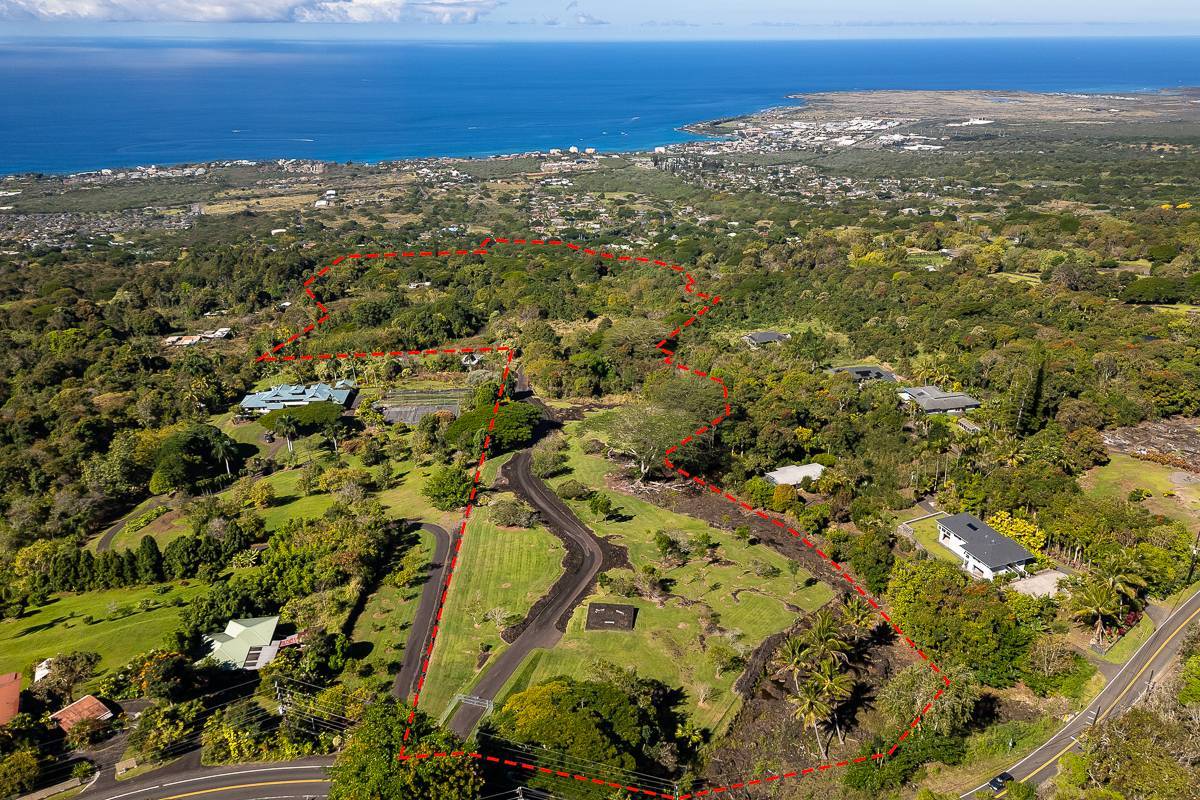 Kailua-kona, HI 96725,75-5641 HIENALOLI RD