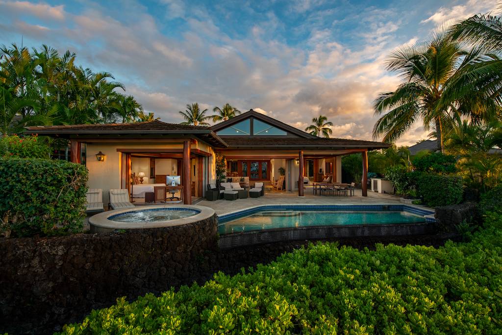 Kailua-kona, HI 96740,72-143 PAKUI ST