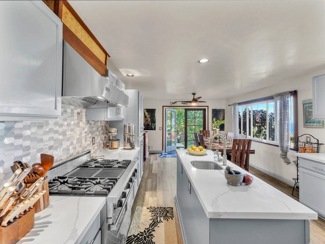 Honokaa, HI 96727,45-389 LEHUA ST