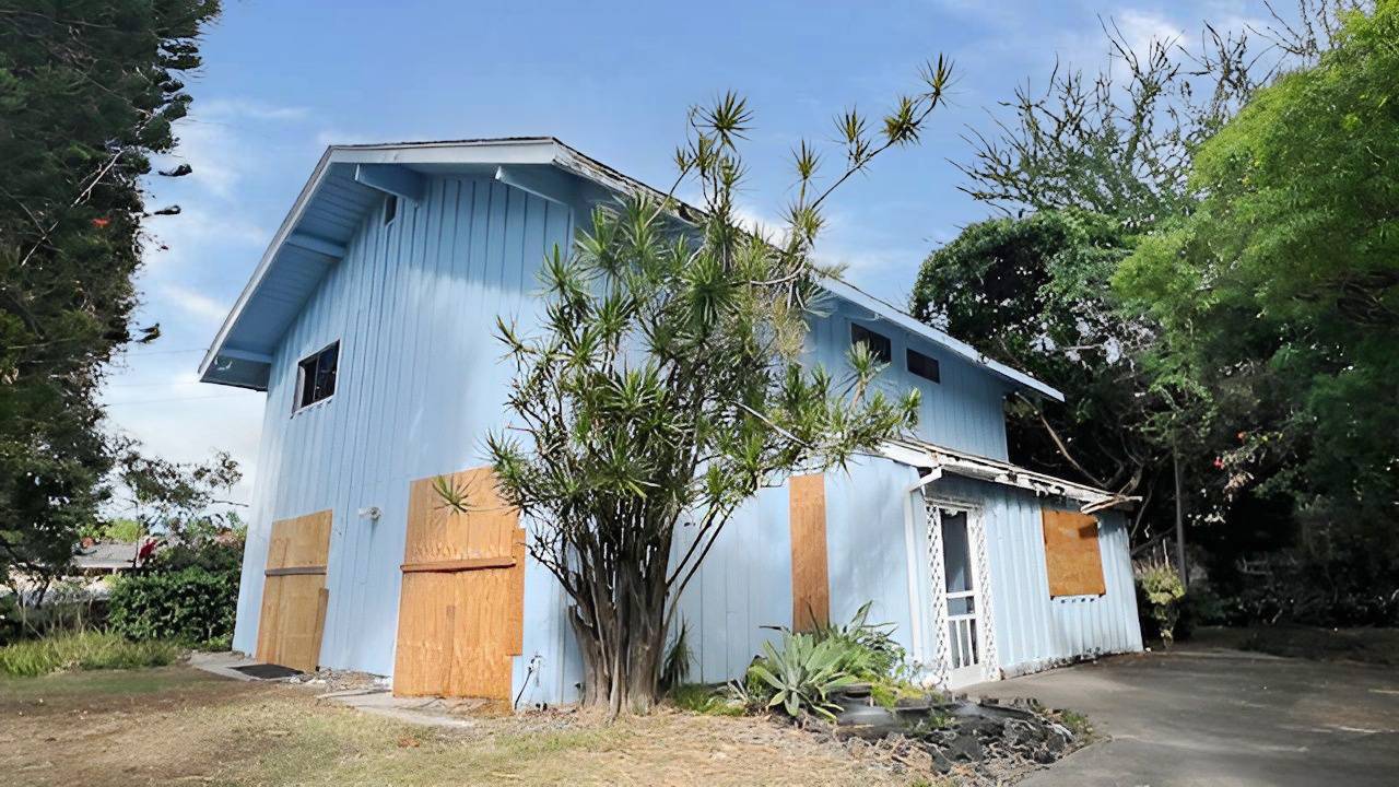 Kailua-kona, HI 96740,77-6525 NANILOA ST