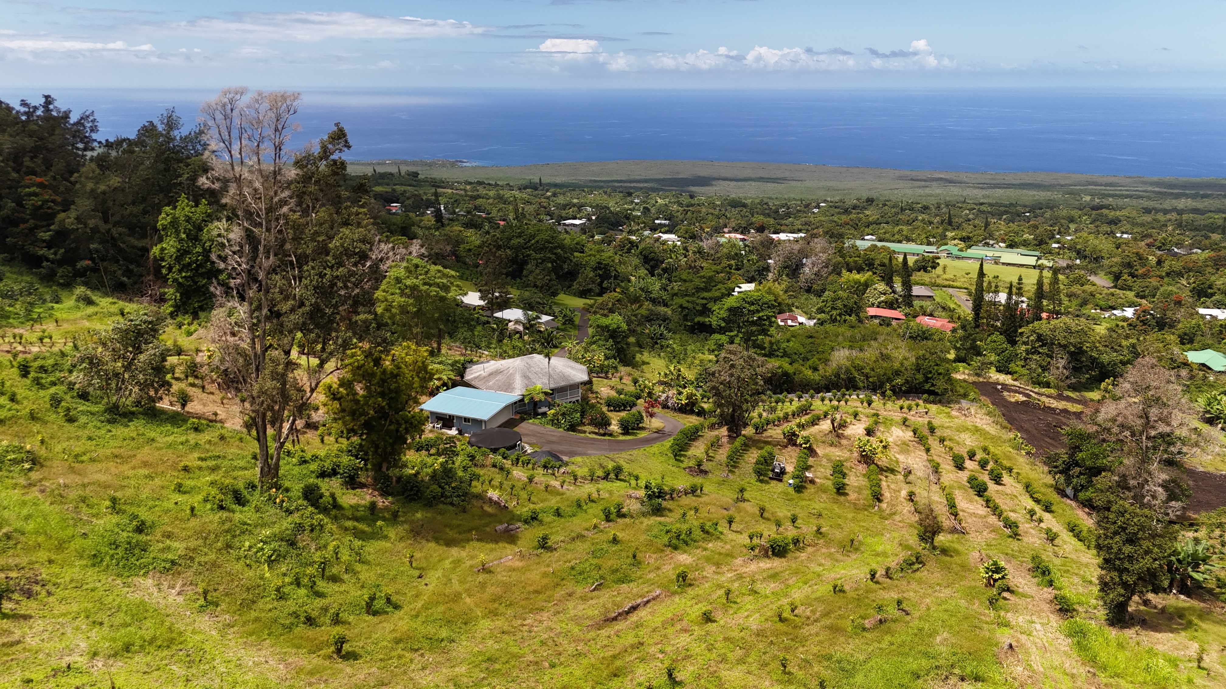 Captain Cook, HI 96704,83-1070 HONAUNAU SCHOOL RD