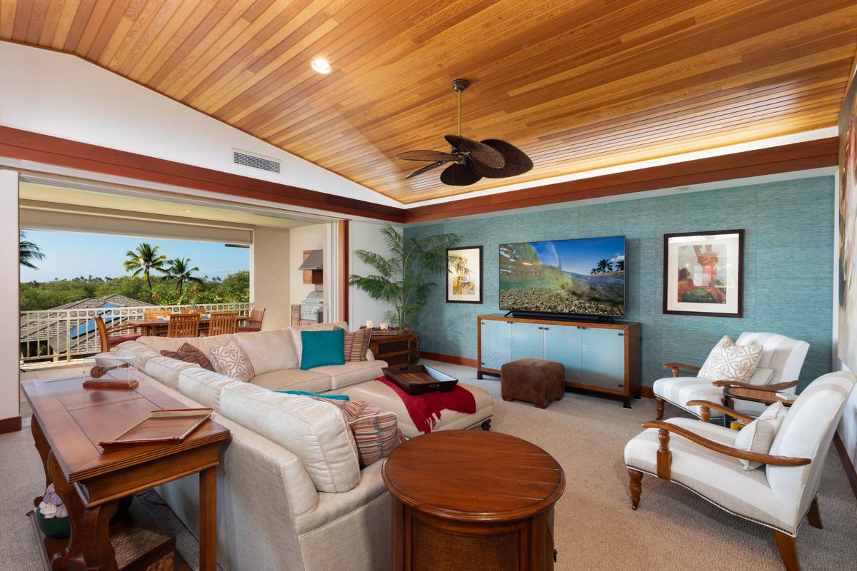 Kamuela, HI 96743,68-1025 KANIKU DR #301