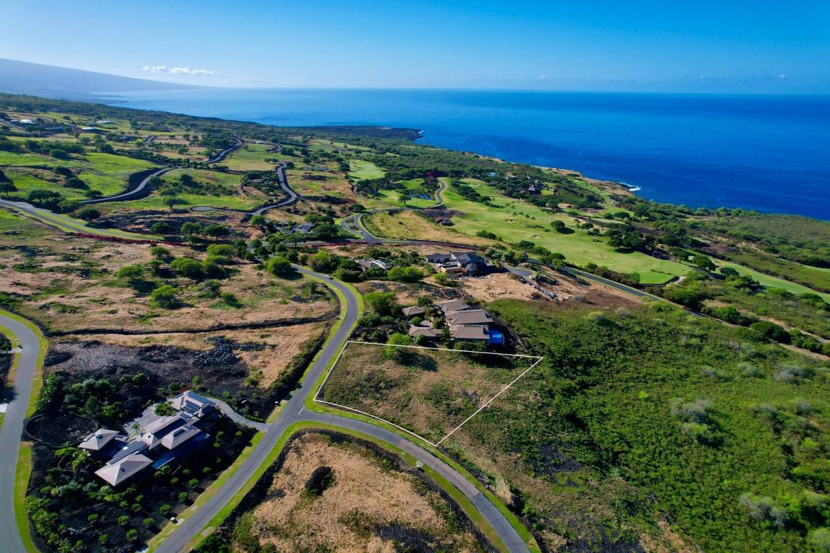 Kealakekua, HI 96750,81-543 KAIUE ST